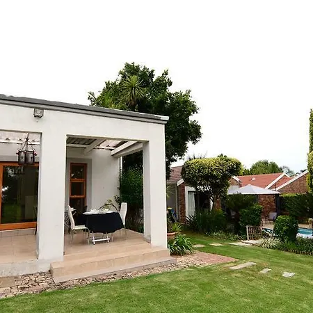 Corgi Guest House Johannesburg Exterior photo