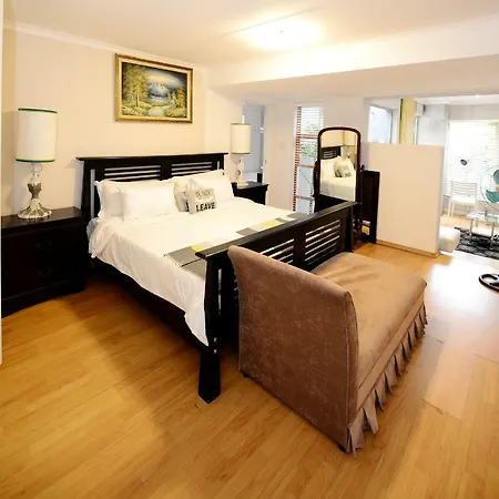 Corgi Guest House Johannesburg Exterior photo